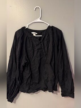 H&M Black Long-Sleeve Button Blouse